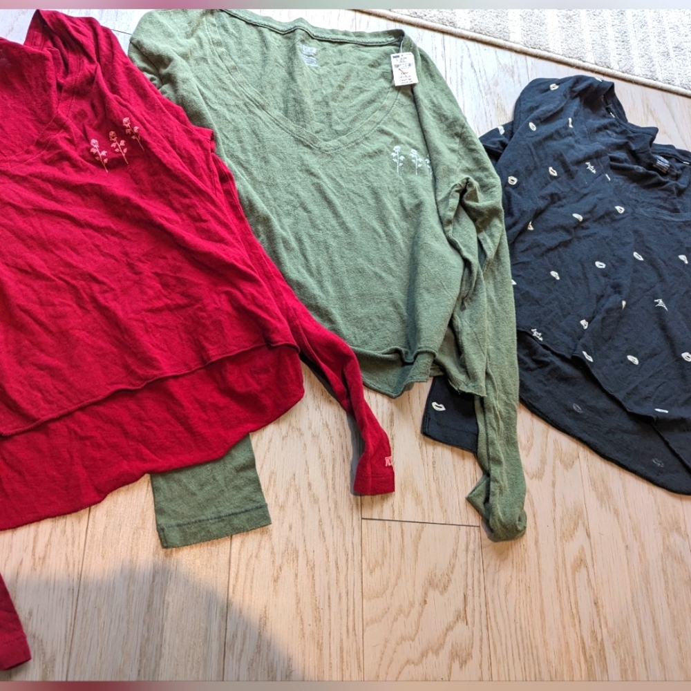 PINK shirt bundle NWT crop long sleeves